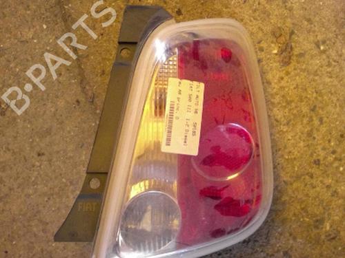 Used Right taillight FIAT 500 (312_) 1.3 D Multijet (312AXE1A) (95 hp) 18232805