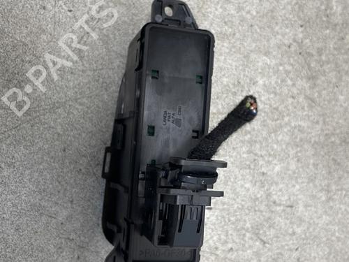 Used Switch Switch ALFA ROMEO GIULIETTA (940_) 1.4 TB (940.FYA1A) (150 hp) 32863843 32863843