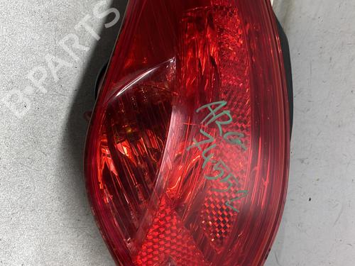 Farolim esquerdo PEUGEOT 308 I (4A_, 4C_) 1.6 HDi (92 hp) 31640797