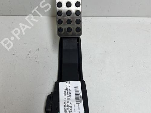 Pedal MERCEDES-BENZ M-CLASS (W164) ML 320 CDI 4-matic (164.122) (224 hp) 21145300