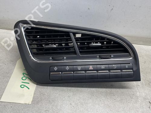 Used Air vent PEUGEOT 5008 (0U_, 0E_) 1.6 HDi (114 hp) 26710591