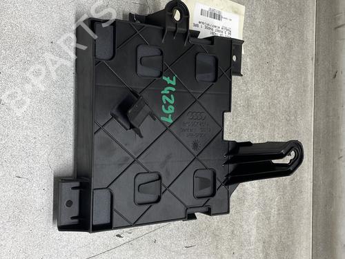 Electronic module AUDI A4 B8 Avant (8K5) 2.0 TDI | BP33128163M83 - Image 3