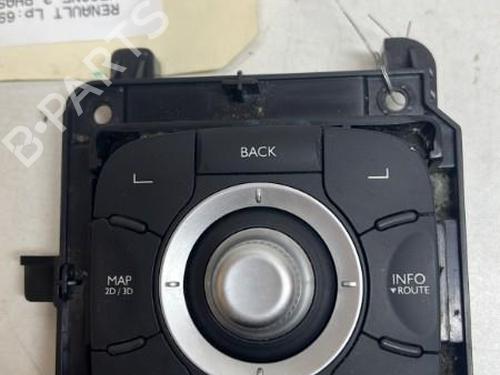 Used Switch RENAULT MEGANE III Hatchback (BZ0/1_, B3_) 1.9 dCi (BZ0N, BZ0J) (131 hp) 18209512