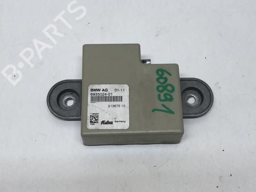 Used Electronic module Electronic module BMW 1 Coupe (E82) 120 d (177 hp) 18218469 18218469