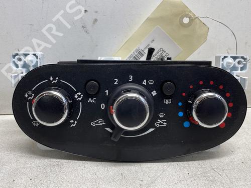 Commande Chauffage DACIA SANDERO II 1.5 dCi (90 hp) 25821759