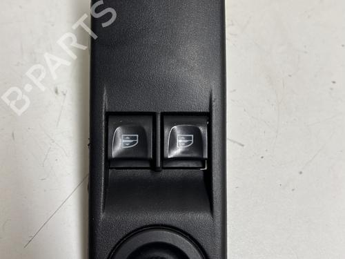Used Left front window switch RENAULT CLIO IV (BH_) 1.5 dCi 90 (90 hp) 21488975