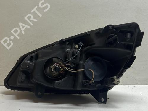 Right headlight RENAULT SCÉNIC II (JM0/1_) 1.5 dCi (JM1F) | BP18229933C29 
