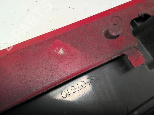 Used Rear center light Rear center light CHEVROLET BERETTA Coupe (1_37) 3.1 (150 hp) 30750964 30750964