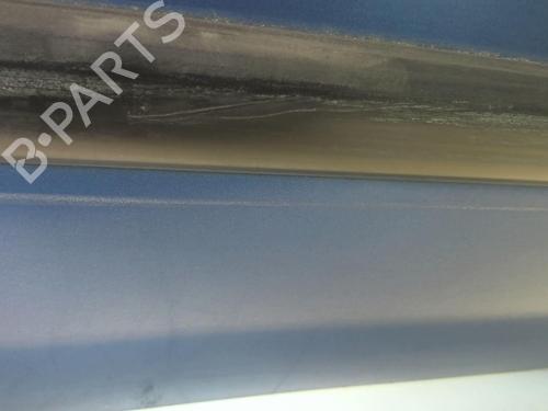Used Right rear door Right rear door 18220235 18220235