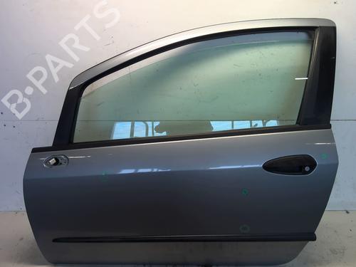 Used Left front door FIAT GRANDE PUNTO (199_) 1.2 (65 hp) 25844618