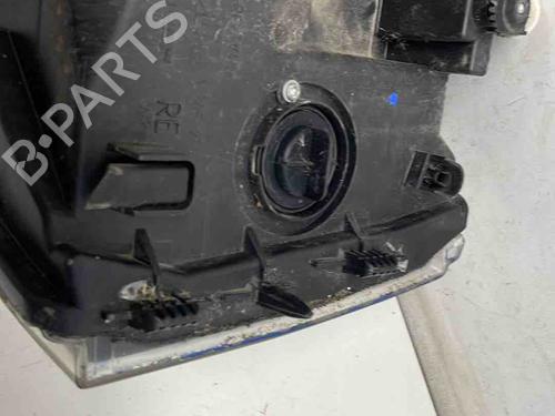 Used Right headlight Right headlight VW TRANSPORTER T5 Van (7HA, 7HH, 7EA, 7EH) 2.5 TDI (130 hp) 36647323 36647323