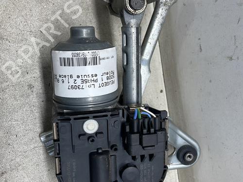Used Front wiper motor PEUGEOT 5008 (0U_, 0E_) 1.6 BlueHDi 120 (120 hp) 27473995