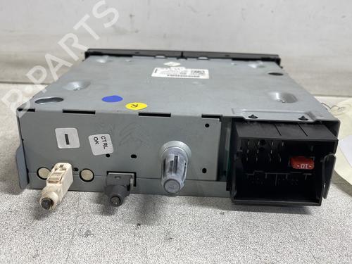Used Radio Radio CITROËN C3 II (SC_) 1.2 VTi 82 (82 hp) 28490478 28490478
