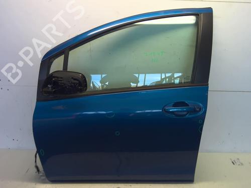 Dør venstre foran TOYOTA YARIS (_P9_) 1.4 D-4D (NLP90_, NLP90R) (90 hp) 21899666