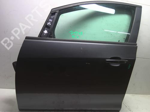 Used Left front door Left front door 23762509 23762509