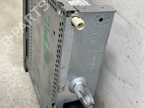 Used Radio Radio PEUGEOT 5008 (0U_, 0E_) 1.6 HDi (114 hp) 33632051 33632051