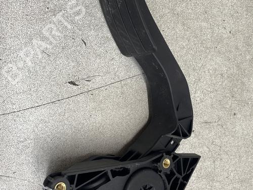 Used Pedal Pedal RENAULT CLIO IV (BH_) 1.5 dCi 75 (75 hp) 31068724 31068724