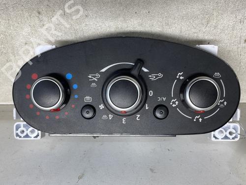 Commande Chauffage DACIA SANDERO II TCe 90 (B8M1, B8MA, B8AC) (90 hp) 27166656