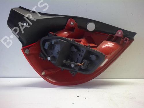 Used Right taillight RENAULT CLIO III (BR0/1, CR0/1) 1.5 dCi (BR17, CR17) (86 hp) 18229408