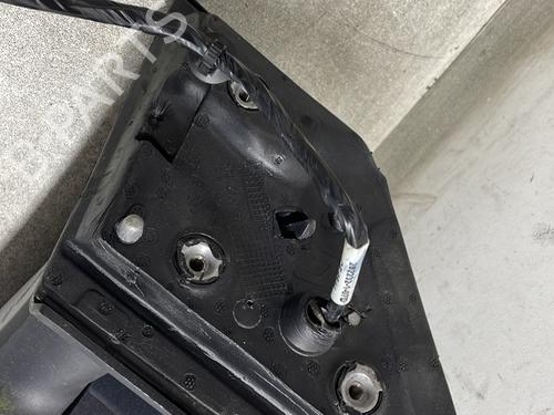 right-mirror-renault-megane-iv-hatchback-b9amn_-2015-33657502 main image