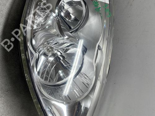 Used Right headlight Right headlight RENAULT MASTER III Van (FV) 2.3 dCi 125 FWD (FV0C, FV0D, FV0G, FV0H, FV0J, FV0K,... (125 hp) 33849873 33849873