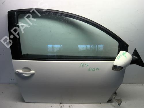 Used Right front door Right front door 18222735 18222735