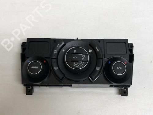 Used Climate control PEUGEOT 5008 (0U_, 0E_) 1.6 HDi (112 hp) 18211117
