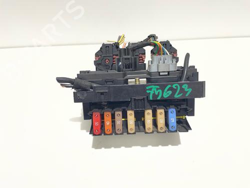 Used Fuse box Fuse box 37451712 37451712