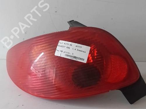 Venstre baglygte PEUGEOT 206 Hatchback (2A/C) 1.4 i (75 hp) 18212180