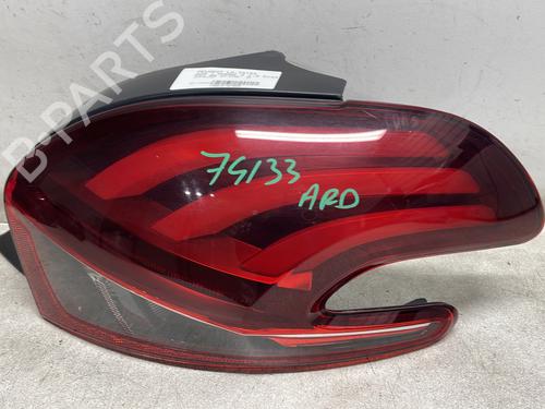 Højre baglygte PEUGEOT 208 I (CA_, CC_) 1.6 HDi / BlueHDi 75 (75 hp) 31640791