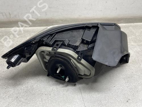 Used Right taillight Right taillight PEUGEOT 208 II (UB_, UP_, UW_, UJ_) 1.5 BlueHDI 100 (102 hp) 30828505 30828505
