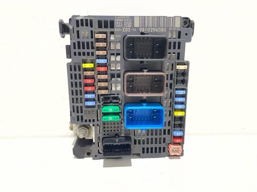 Fuse box CITROËN C4 II (NC_) 1.6 BlueHDi 100 | BP39940074E1 - Image 3