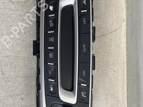Commande Chauffage RENAULT MEGANE III Coupe (DZ0/1_) 1.4 TCe (DZ0F, DZ1V) (131 hp) 29288099