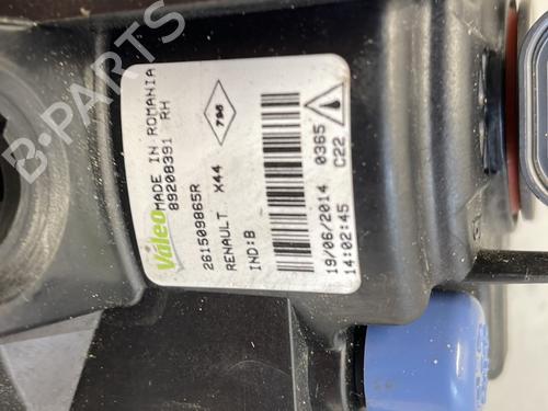 right-front-fog-light-renault-twingo-ii-cn0_-2007-23200525 main image