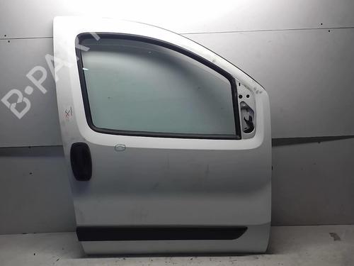 Used Right front door FIAT QUBO (225_) 1.3 D Multijet (225CXB1A, 225AXB1A, 225CXB11, 225AXB11,... (75 hp) 18229051