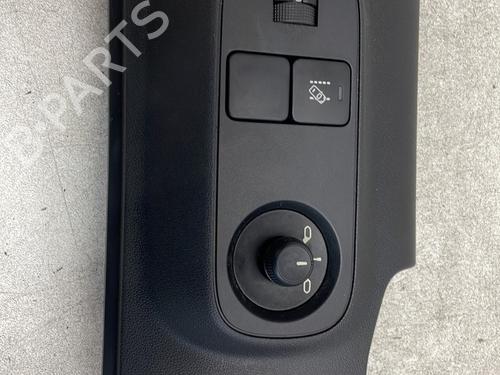 Used Headlight switch CITROËN C3 III (SX) 1.2 PureTech 82 (83 hp) 28799805