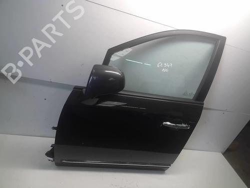 Used Left front door KIA CARENS III MPV (UN) 2.0 CRDi 140 (140 hp) 18217912