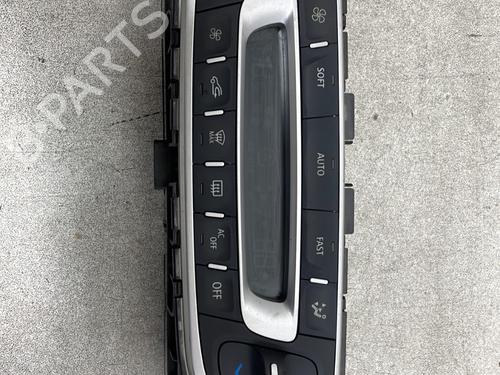 climate-control-renault-megane-iii-hatchback-bz01_-b3_-2008-32317003 main image