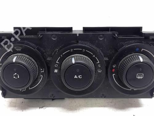 climate-control-citroen-c3-picasso-sh_-16-hdi-00006452n0-2008-18232492 main image
