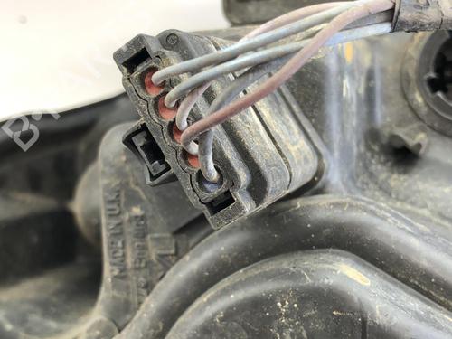Used Left headlight Left headlight RENAULT VEL SATIS (BJ0_) 2.2 dCi (BJ0M) (113 hp) 18217680 18217680