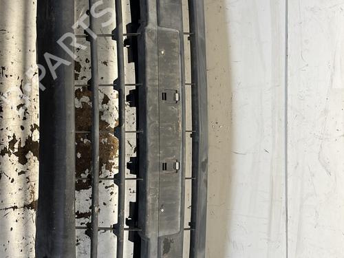 Używane Zderzak przedni RENAULT KANGOO Express (FW0/1_) Z.E. (FW0Z, FW1Z) (60 hp) 27700042