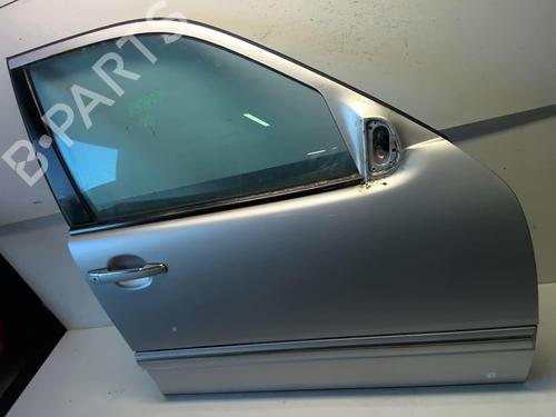 Used Right front door MERCEDES-BENZ E-CLASS T-Model (S210) E 220 T CDI (210.206) (143 hp) 18227170