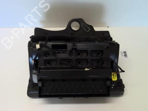 Used Glove box VW PASSAT B7 Variant (365) 2.0 TDI (140 hp) 18218694