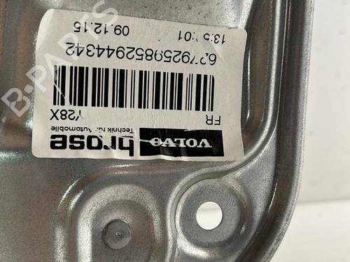 Used Front right window mechanism Front right window mechanism VOLVO V70 III (135) D4 (181 hp) 21144630 21144630