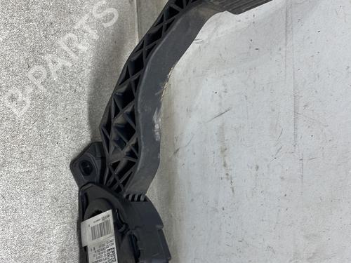 Pedal CITROËN C3 II (SC_) 1.4 HDi 70 (SC8HZC, SC8HR0, SC8HP4) (68 hp) 33128165