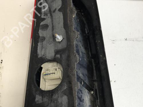 Used Right taillight Right taillight 18214088 18214088