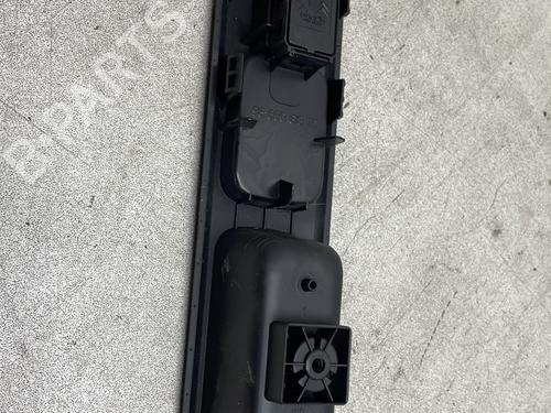 Right front window switch PEUGEOT 3008 I MPV (0U_) 1.6 HDi | BP27357110I26