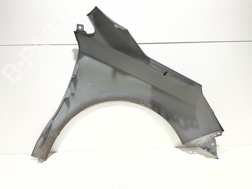 Used Left front fenders Left front fenders 38062030 38062030