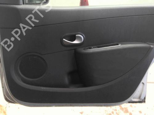 Right front door RENAULT CLIO III Grandtour (KR0/1_) 1.5 dCi (KR0F) | BP32115010C3