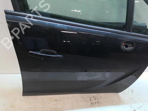 right-front-door-opel-meriva-b-mpv-s10-2010-2011-2012-2013-2014-2015-2016-2017-32852142 main image